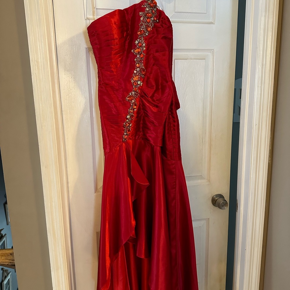Red prom dress
